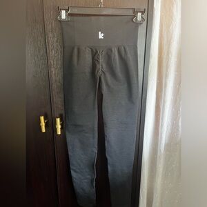 Kamo Eos seamless scrunch leggings